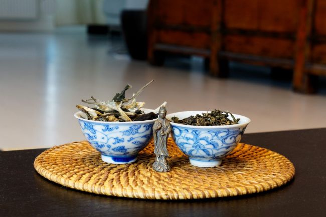 White tea versus Green tea