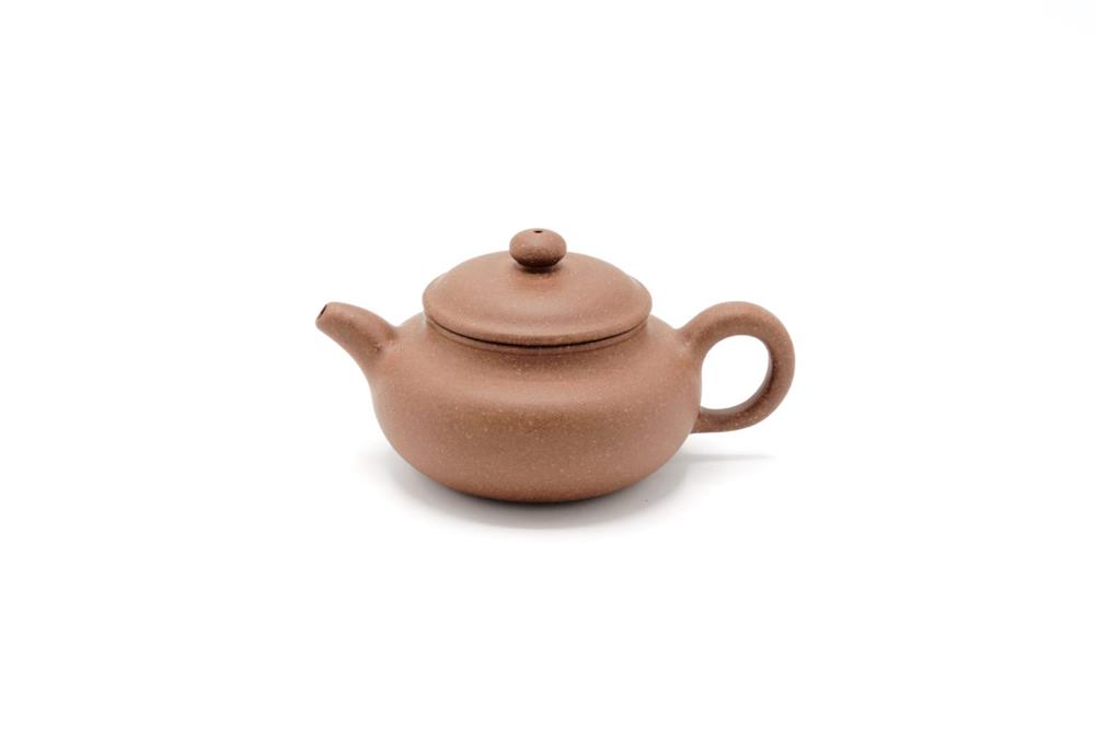 Teapots available at Leaves with hugs